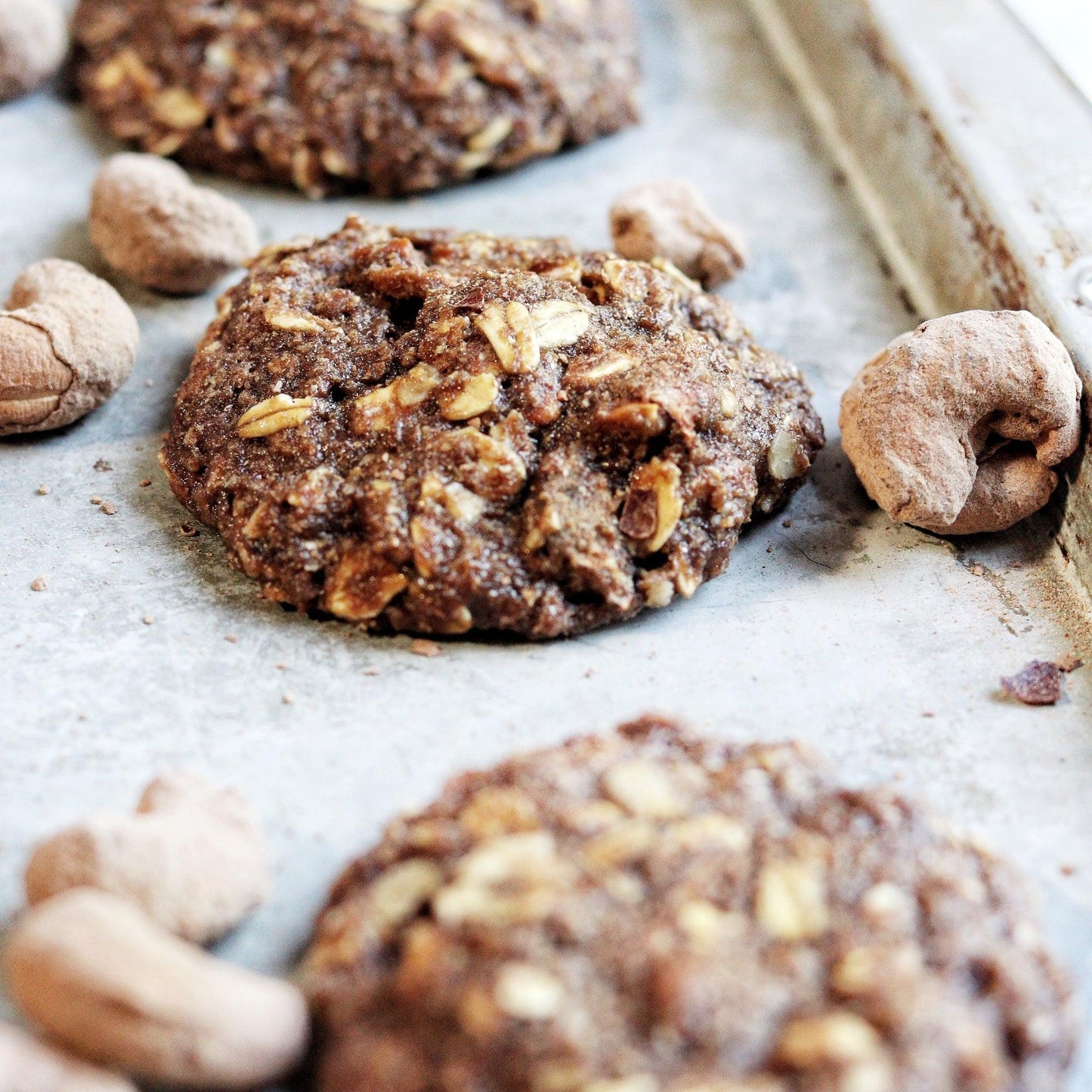Salted Chocolate Cashew Oatmeal Cookies - KARMA NUTS