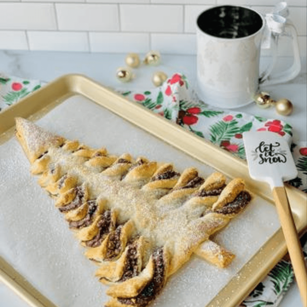 Karma Nuts Cinnamon Cashew & Hazelnut Holiday Tree