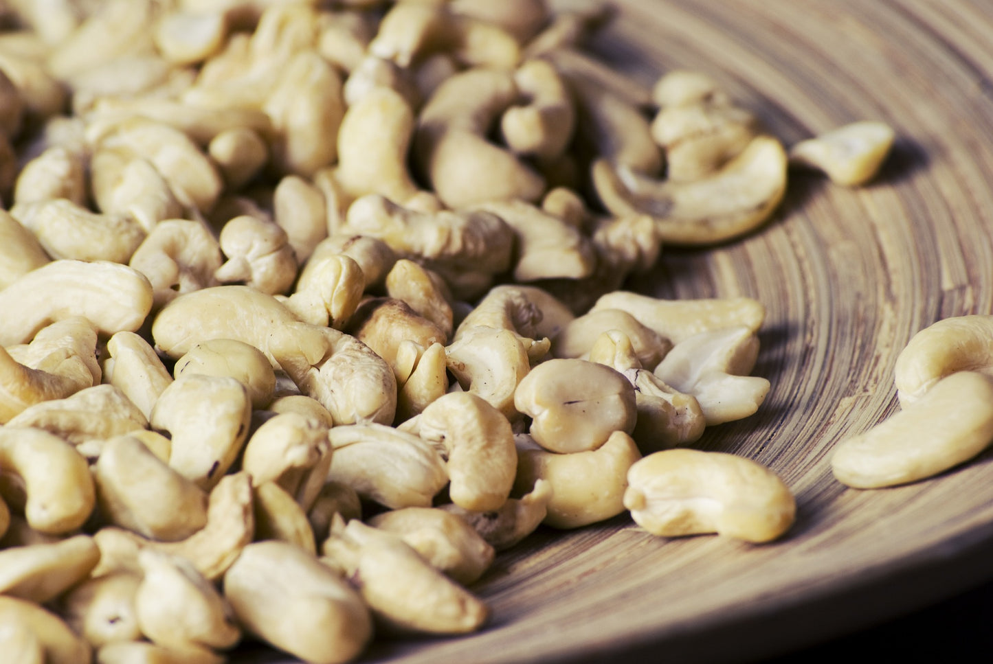 Cashews for Brain Health: Boost Your Cognitive Function with KARMA NUTS Cashews