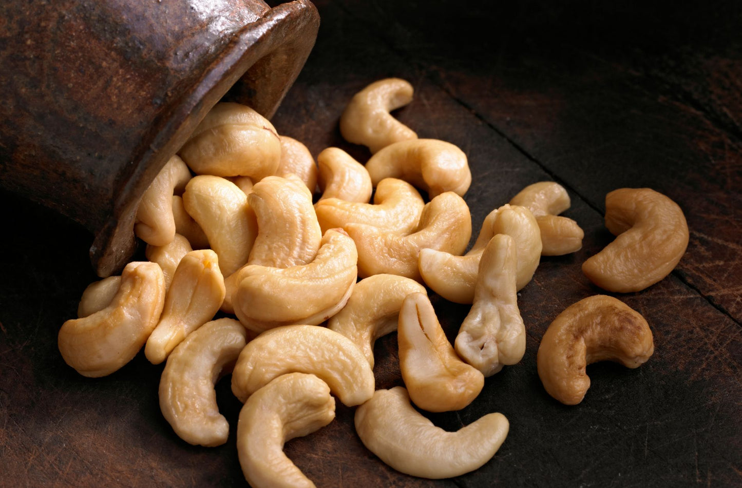 Boost Your Immune System with Cashews: Discover the Benefits for a Stronger Defense