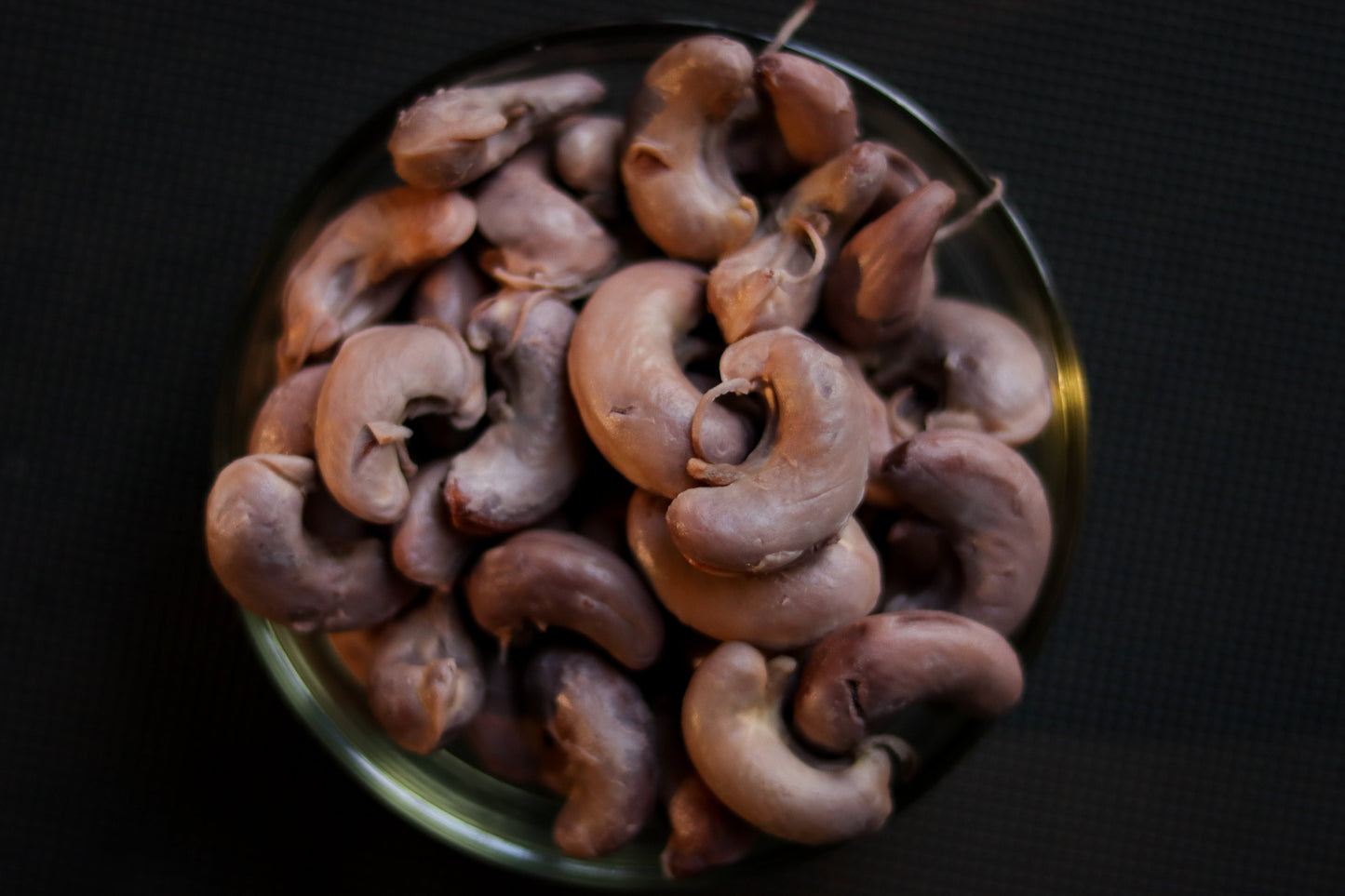 cashews in a bowl